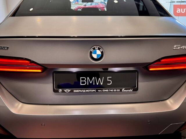 БМВ 5 Серия, объемом двигателя 2.99 л и пробегом 0 тыс. км за 95217 $, фото 11 на Automoto.ua