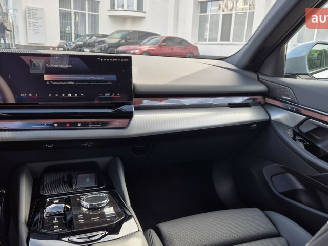 БМВ 5 Серия, объемом двигателя 2 л и пробегом 0 тыс. км за 71117 $, фото 18 на Automoto.ua