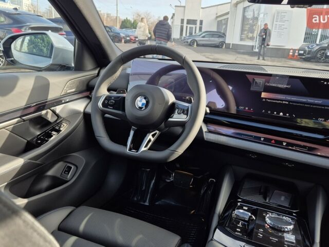 БМВ 5 Серия, объемом двигателя 2 л и пробегом 0 тыс. км за 71117 $, фото 16 на Automoto.ua