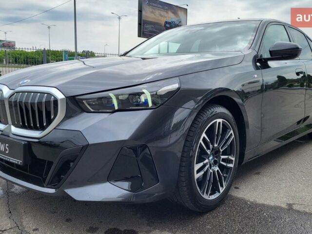 БМВ 5 Серия, объемом двигателя 2.99 л и пробегом 0 тыс. км за 77423 $, фото 10 на Automoto.ua