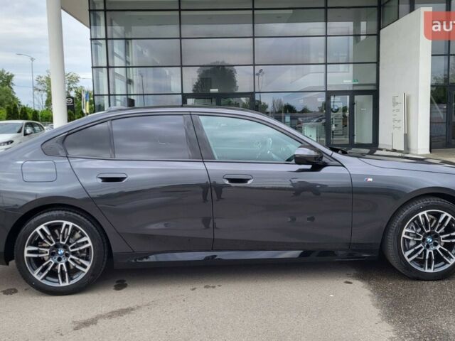 БМВ 5 Серия, объемом двигателя 2.99 л и пробегом 0 тыс. км за 77423 $, фото 7 на Automoto.ua