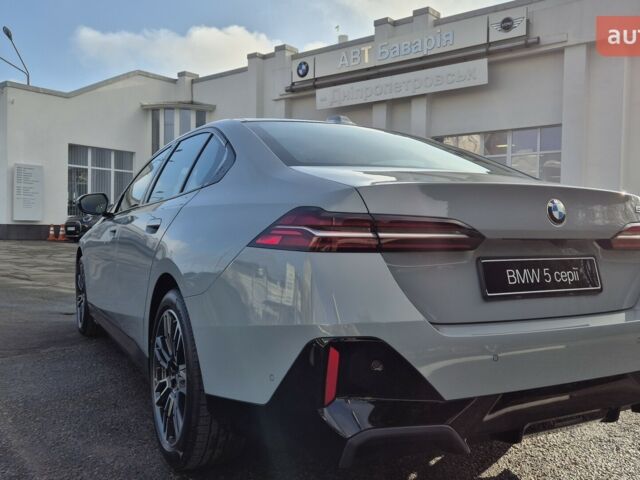 БМВ 5 Серия, объемом двигателя 2 л и пробегом 0 тыс. км за 71117 $, фото 4 на Automoto.ua