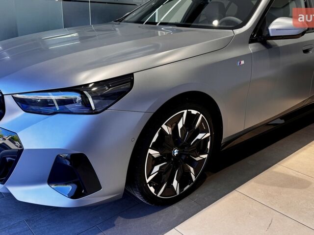 БМВ 5 Серия, объемом двигателя 2.99 л и пробегом 0 тыс. км за 95217 $, фото 3 на Automoto.ua