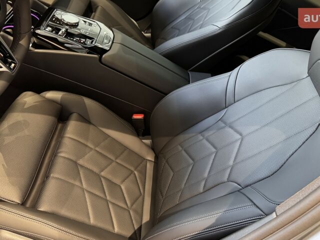 БМВ 5 Серия, объемом двигателя 2.99 л и пробегом 0 тыс. км за 95217 $, фото 22 на Automoto.ua