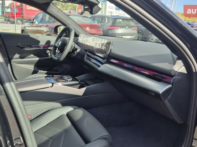 БМВ 5 Серия, объемом двигателя 2 л и пробегом 0 тыс. км за 71404 $, фото 18 на Automoto.ua