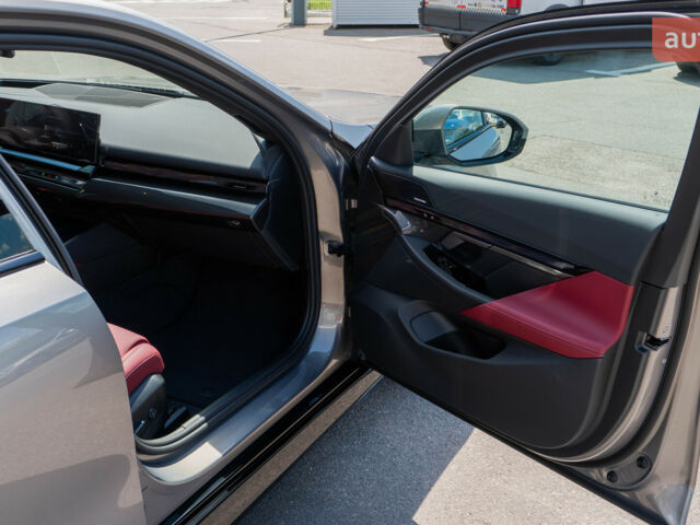 БМВ 5 Серия, объемом двигателя 2.99 л и пробегом 0 тыс. км за 95226 $, фото 16 на Automoto.ua