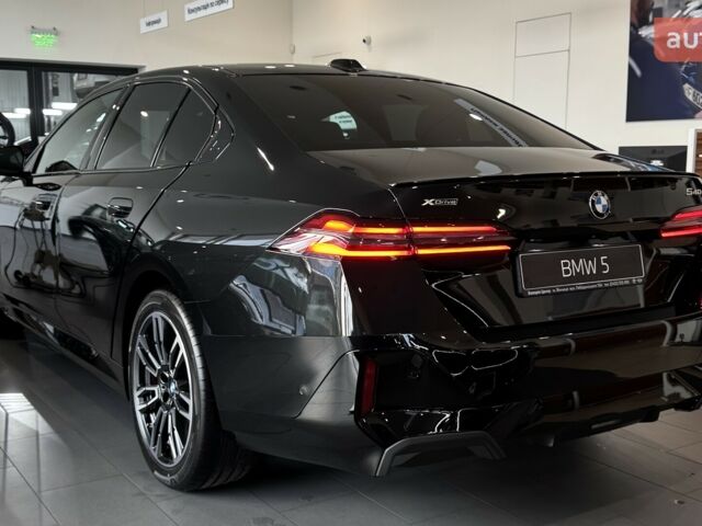 БМВ 5 Серия, объемом двигателя 2.99 л и пробегом 0 тыс. км за 85538 $, фото 5 на Automoto.ua