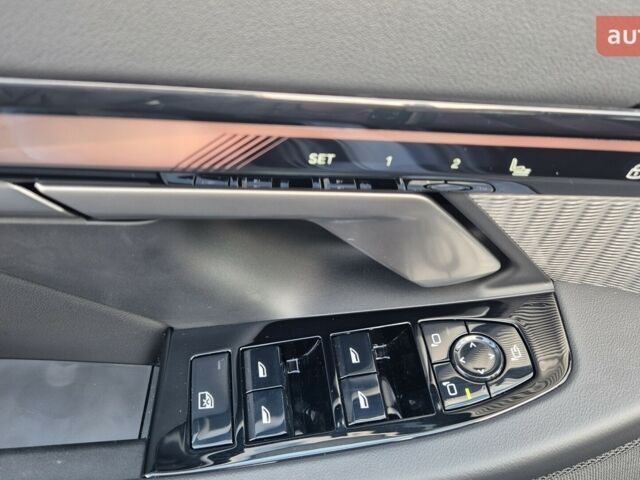 БМВ 5 Серия, объемом двигателя 2 л и пробегом 0 тыс. км за 71120 $, фото 11 на Automoto.ua