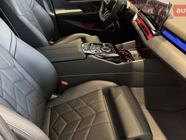 БМВ 5 Серия, объемом двигателя 2.99 л и пробегом 0 тыс. км за 95217 $, фото 40 на Automoto.ua