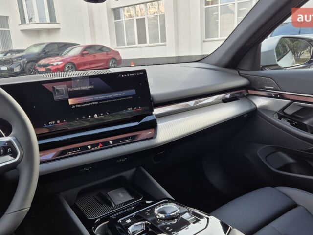 БМВ 5 Серия, объемом двигателя 2 л и пробегом 0 тыс. км за 71117 $, фото 17 на Automoto.ua