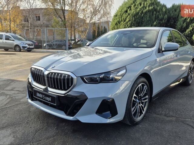 БМВ 5 Серия, объемом двигателя 2 л и пробегом 0 тыс. км за 71117 $, фото 2 на Automoto.ua