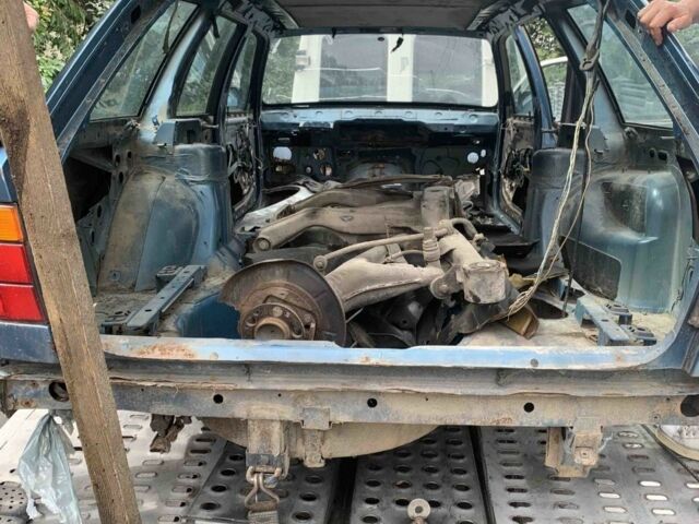 БМВ 5 Серия, объемом двигателя 4 л и пробегом 300 тыс. км за 2500 $, фото 6 на Automoto.ua