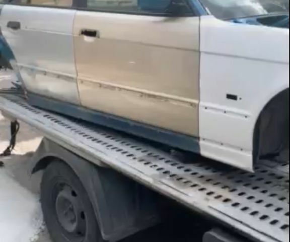 БМВ 5 Серия, объемом двигателя 4 л и пробегом 300 тыс. км за 2500 $, фото 4 на Automoto.ua