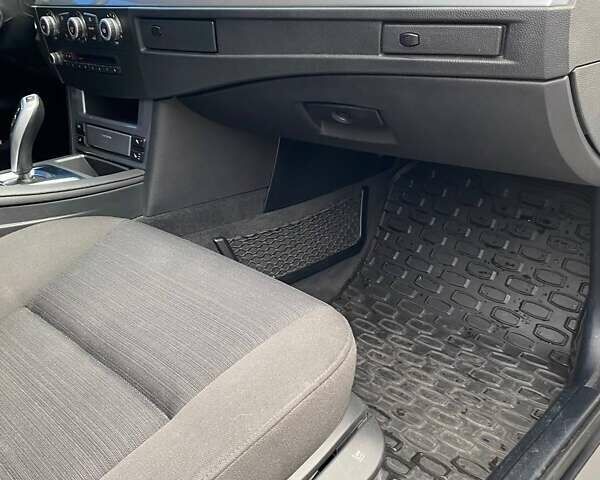 БМВ 5 Серия, объемом двигателя 2 л и пробегом 238 тыс. км за 11500 $, фото 9 на Automoto.ua