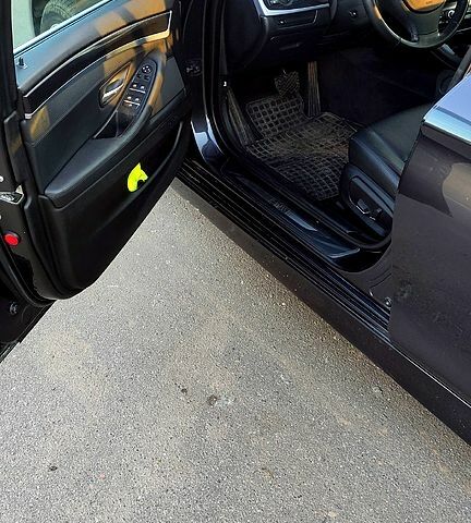 БМВ 5 Серия 2013 в Хмельницком на Automoto.ua БМВ 5 Серия, объемом двигателя 2 л и пробегом 370 тыс. км за 15000 $, фото 10 на Automoto.ua