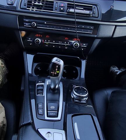 БМВ 5 Серия, объемом двигателя 2 л и пробегом 370 тыс. км за 15000 $, фото 4 на Automoto.ua