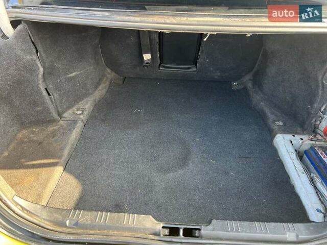 Желтый БМВ 5 Серия, объемом двигателя 2.5 л и пробегом 365 тыс. км за 6500 $, фото 15 на Automoto.ua