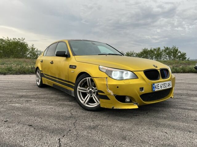 Желтый БМВ 5 Серия, объемом двигателя 2.5 л и пробегом 350 тыс. км за 6500 $, фото 7 на Automoto.ua