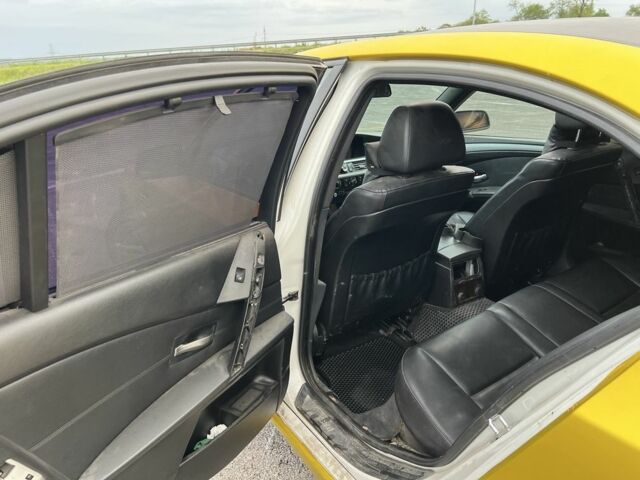 Желтый БМВ 5 Серия, объемом двигателя 2.5 л и пробегом 350 тыс. км за 6500 $, фото 14 на Automoto.ua