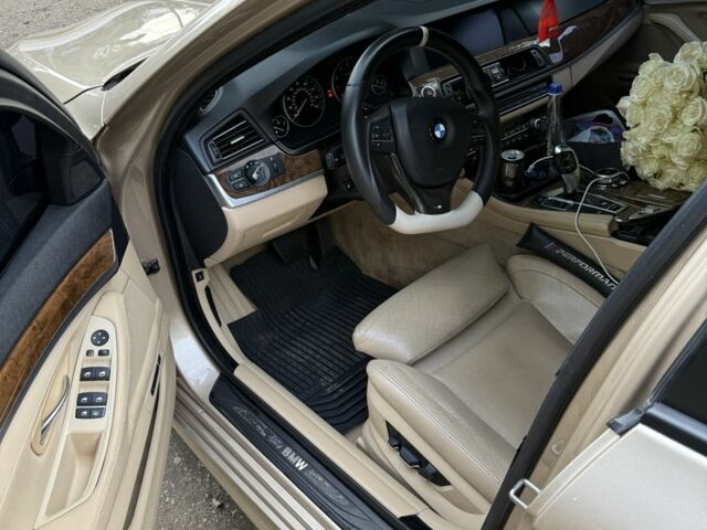 Желтый БМВ 5 Серия, объемом двигателя 2 л и пробегом 251 тыс. км за 14000 $, фото 10 на Automoto.ua