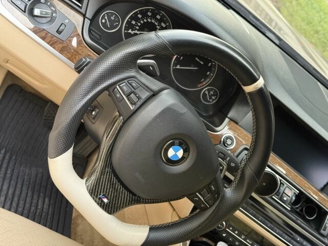 Желтый БМВ 5 Серия, объемом двигателя 2 л и пробегом 251 тыс. км за 14000 $, фото 9 на Automoto.ua