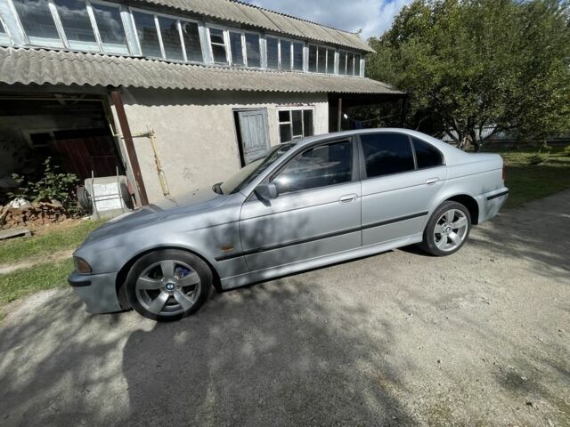 Серый БМВ 5 Серия, объемом двигателя 2 л и пробегом 3 тыс. км за 3800 $, фото 3 на Automoto.ua