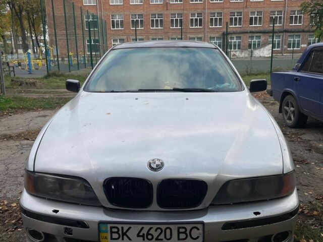Серый БМВ 5 Серия, объемом двигателя 2.5 л и пробегом 280 тыс. км за 4500 $, фото 1 на Automoto.ua