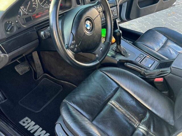 Серый БМВ 5 Серия, объемом двигателя 2.5 л и пробегом 300 тыс. км за 3500 $, фото 7 на Automoto.ua