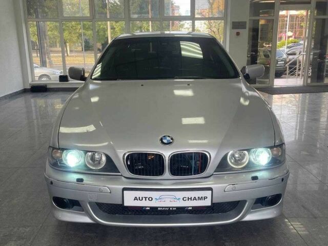 Серый БМВ 5 Серия, объемом двигателя 2.5 л и пробегом 300 тыс. км за 3500 $, фото 1 на Automoto.ua