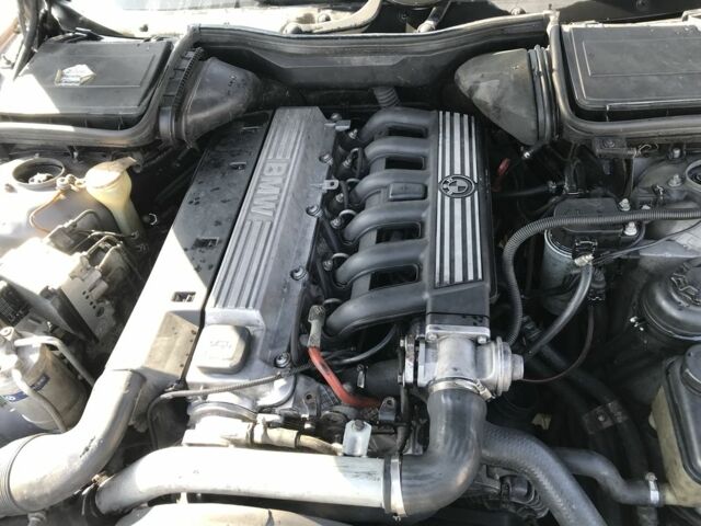 Сірий БМВ 5 Серія, об'ємом двигуна 2.5 л та пробігом 450 тис. км за 3700 $, фото 6 на Automoto.ua