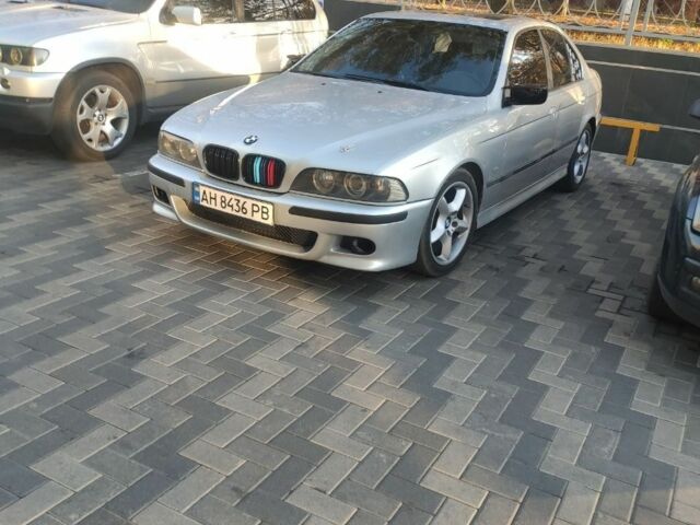 Серый БМВ 5 Серия, объемом двигателя 2.9 л и пробегом 300 тыс. км за 4100 $, фото 2 на Automoto.ua