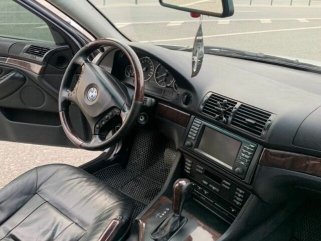 Серый БМВ 5 Серия, объемом двигателя 2.9 л и пробегом 400 тыс. км за 4500 $, фото 1 на Automoto.ua