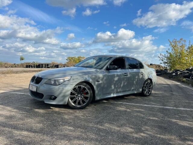 Серый БМВ 5 Серия, объемом двигателя 2.9 л и пробегом 400 тыс. км за 9000 $, фото 4 на Automoto.ua