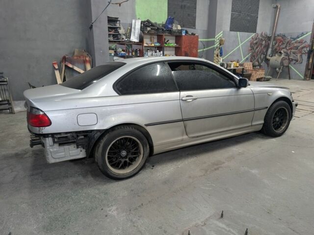 Серый БМВ 5 Серия, объемом двигателя 2 л и пробегом 340 тыс. км за 2750 $, фото 1 на Automoto.ua