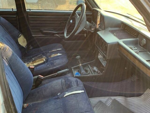 Серый БМВ 5 Серия, объемом двигателя 2 л и пробегом 2 тыс. км за 750 $, фото 6 на Automoto.ua