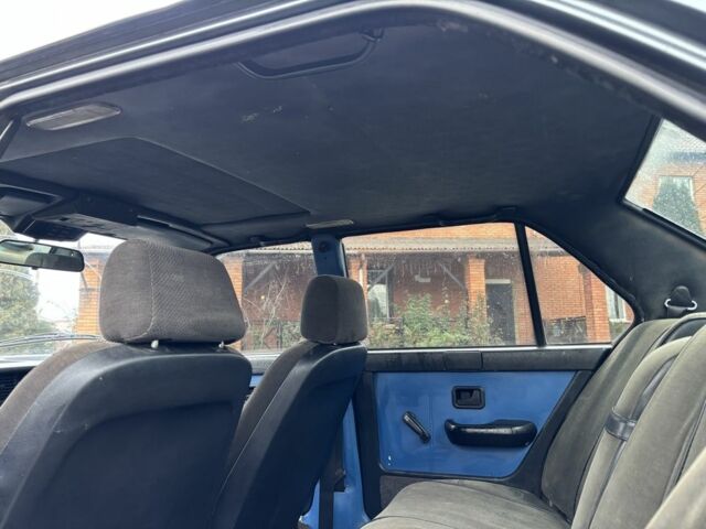 Серый БМВ 5 Серия, объемом двигателя 2.8 л и пробегом 300 тыс. км за 1200 $, фото 18 на Automoto.ua