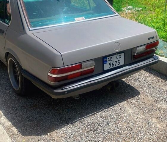 Серый БМВ 5 Серия, объемом двигателя 2 л и пробегом 666 тыс. км за 1750 $, фото 3 на Automoto.ua