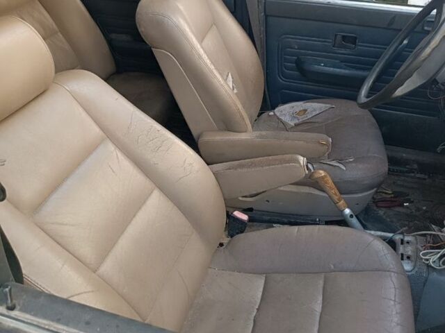 Серый БМВ 5 Серия, объемом двигателя 1.8 л и пробегом 100 тыс. км за 1000 $, фото 10 на Automoto.ua