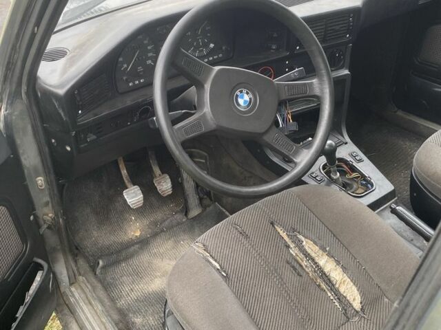 Серый БМВ 5 Серия, объемом двигателя 1.8 л и пробегом 291 тыс. км за 950 $, фото 3 на Automoto.ua