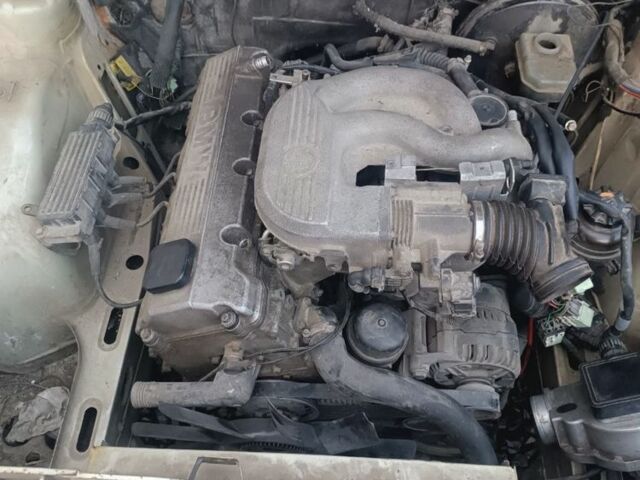 Серый БМВ 5 Серия, объемом двигателя 1.8 л и пробегом 100 тыс. км за 1000 $, фото 6 на Automoto.ua