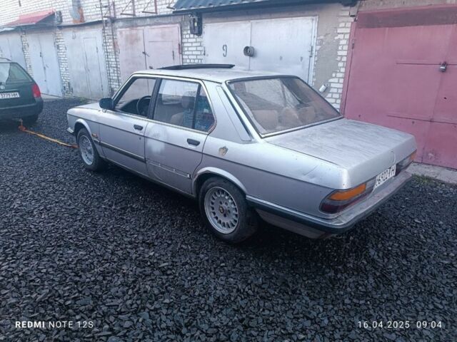 Серый БМВ 5 Серия, объемом двигателя 1.8 л и пробегом 100 тыс. км за 1000 $, фото 3 на Automoto.ua