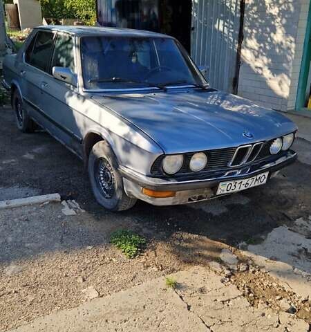 Серый БМВ 5 Серия, объемом двигателя 2.4 л и пробегом 400 тыс. км за 1600 $, фото 1 на Automoto.ua