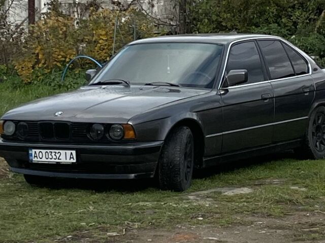 Серый БМВ 5 Серия, объемом двигателя 2.5 л и пробегом 400 тыс. км за 1650 $, фото 3 на Automoto.ua