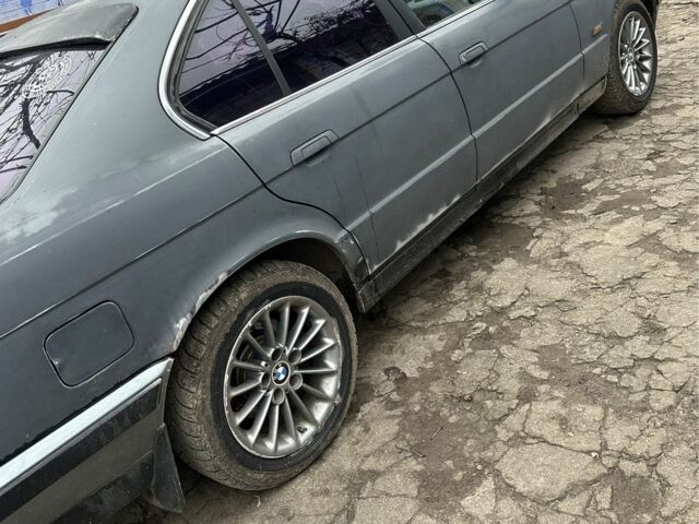 Серый БМВ 5 Серия, объемом двигателя 2.5 л и пробегом 384 тыс. км за 2000 $, фото 2 на Automoto.ua