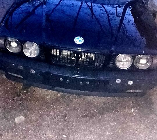 Серый БМВ 5 Серия, объемом двигателя 2 л и пробегом 300 тыс. км за 2000 $, фото 5 на Automoto.ua