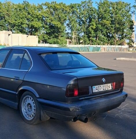 Серый БМВ 5 Серия, объемом двигателя 2.5 л и пробегом 260 тыс. км за 2400 $, фото 3 на Automoto.ua