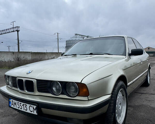 Серый БМВ 5 Серия, объемом двигателя 2.49 л и пробегом 290 тыс. км за 3200 $, фото 9 на Automoto.ua