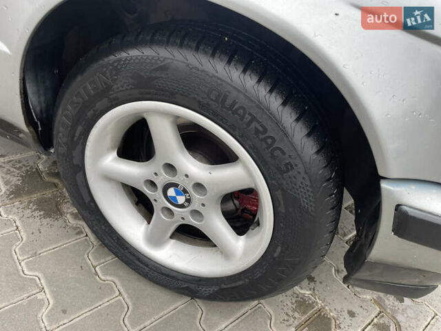 Серый БМВ 5 Серия, объемом двигателя 2.5 л и пробегом 300 тыс. км за 1250 $, фото 10 на Automoto.ua