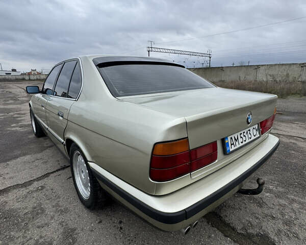 Серый БМВ 5 Серия, объемом двигателя 2.49 л и пробегом 290 тыс. км за 3200 $, фото 6 на Automoto.ua