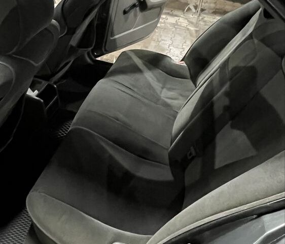 Серый БМВ 5 Серия, объемом двигателя 2.5 л и пробегом 299 тыс. км за 2499 $, фото 10 на Automoto.ua